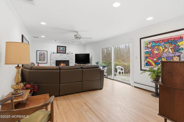 5 Washington Avenue, Morganville, NJ 07751