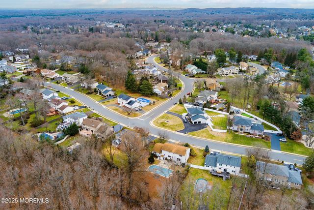 5 Washington Avenue, Morganville, NJ 07751