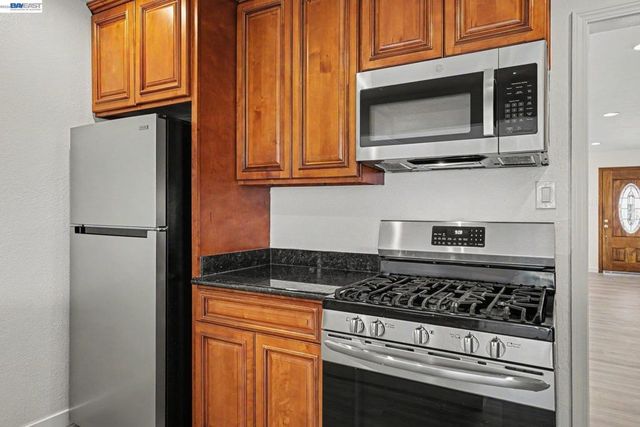 1598 Beechwood Ave, San Leandro, CA 94579