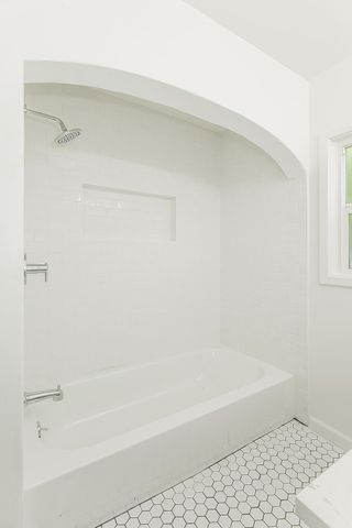 2030 N Wilson Avenue, Fresno, CA 93704