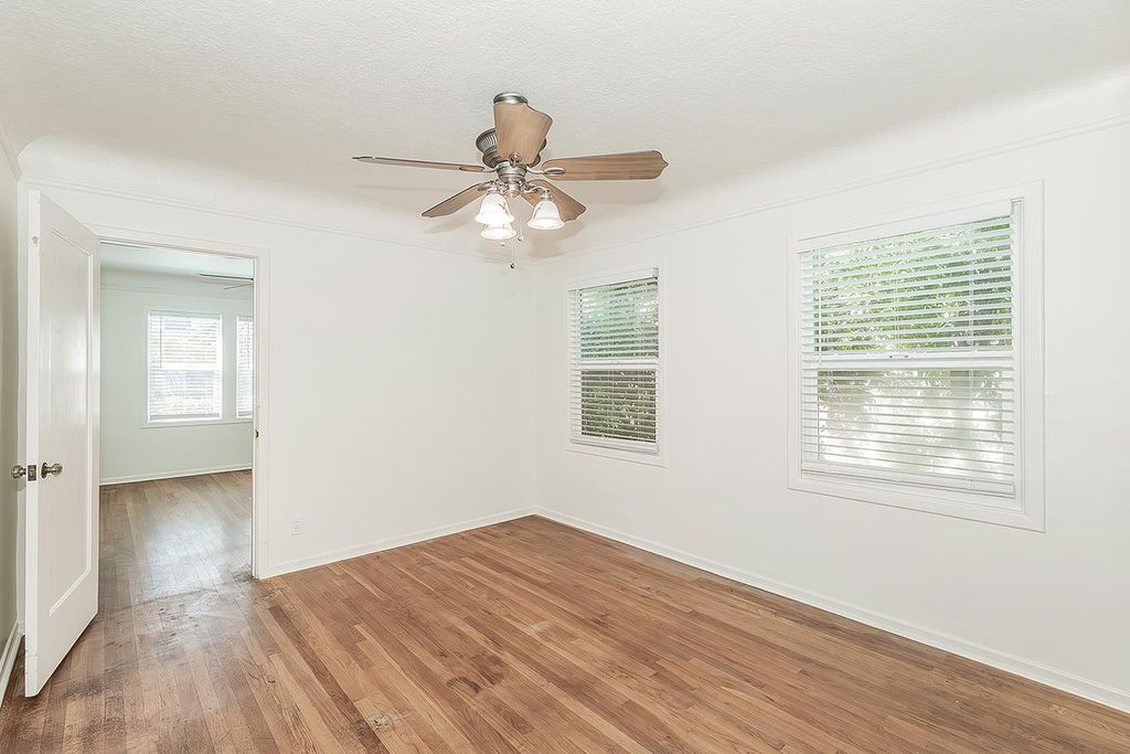 Image 29 of property listing at 2030 N Wilson Avenue, Fresno, CA 93704