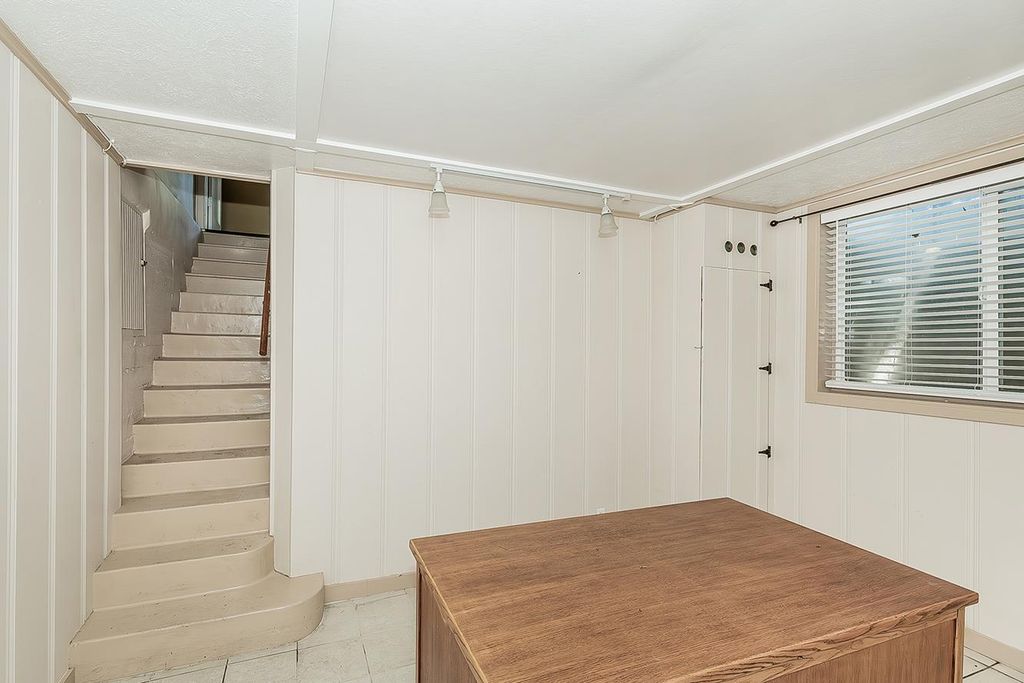 Image 38 of property listing at 2030 N Wilson Avenue, Fresno, CA 93704