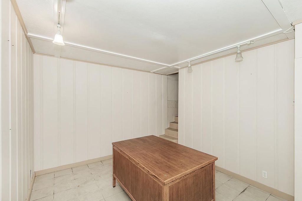 Image 39 of property listing at 2030 N Wilson Avenue, Fresno, CA 93704