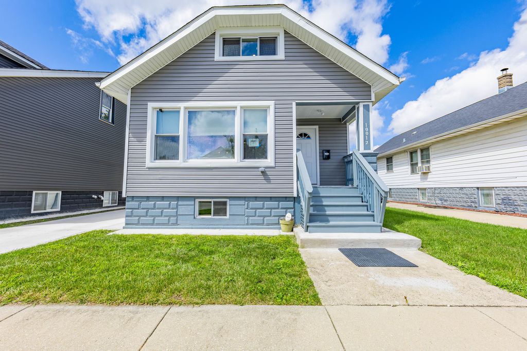 10012 S Yale Avenue, Chicago, IL 60628