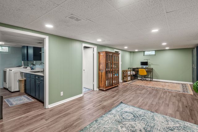 1435 26th Avenue, Moline, IL 61265