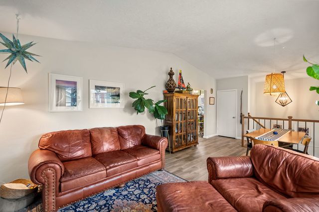 1435 26th Avenue, Moline, IL 61265
