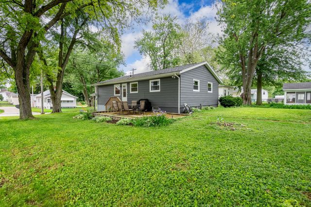 1435 26th Avenue, Moline, IL 61265
