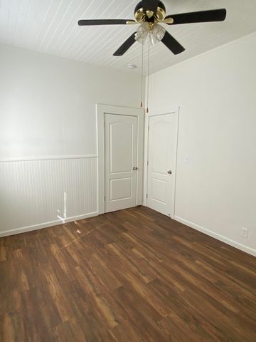 30694 Road 64, Visalia, CA 93291