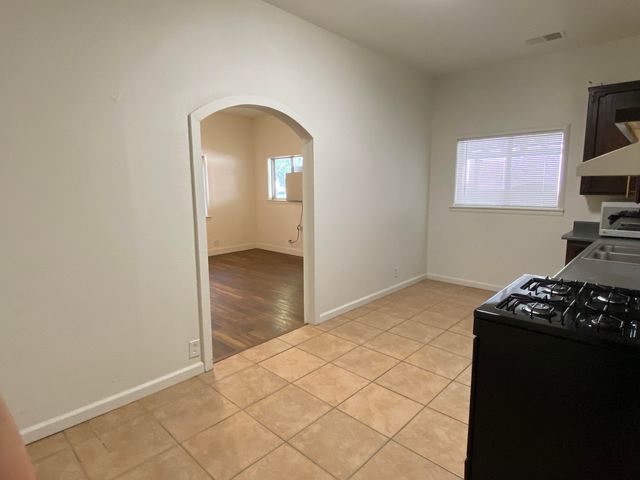 30694 Road 64, Visalia, CA 93291