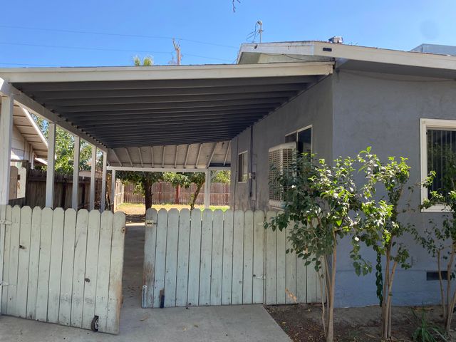 30694 Road 64, Visalia, CA 93291