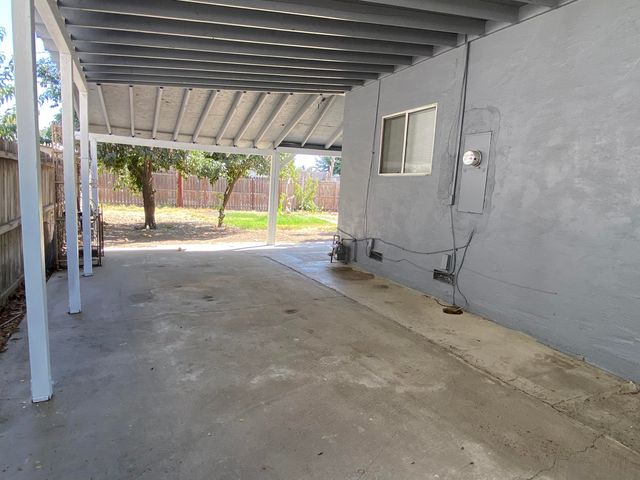 30694 Road 64, Visalia, CA 93291