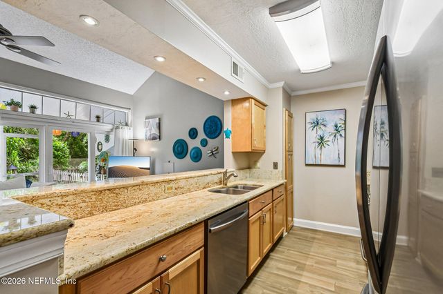 329 SUNRISE Circle, Neptune Beach, FL 32266