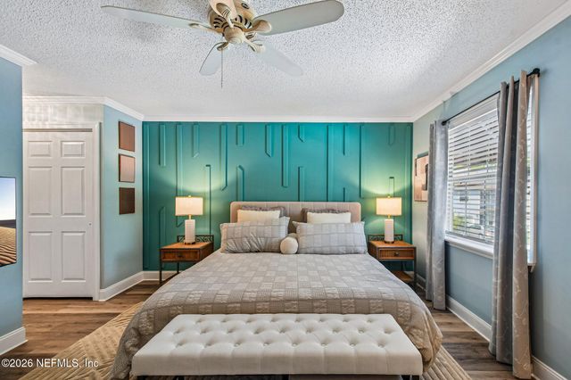 329 SUNRISE Circle, Neptune Beach, FL 32266