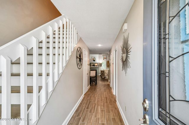 329 SUNRISE Circle, Neptune Beach, FL 32266