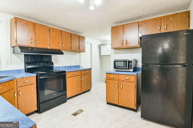 50 Clark Circle, Lexington, GA 30648