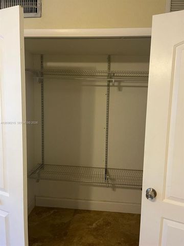 5201 NE 24th Ter A206, Fort Lauderdale, FL 33308