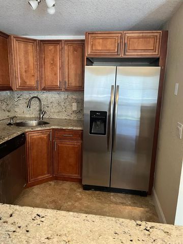 5201 NE 24th Ter A206, Fort Lauderdale, FL 33308