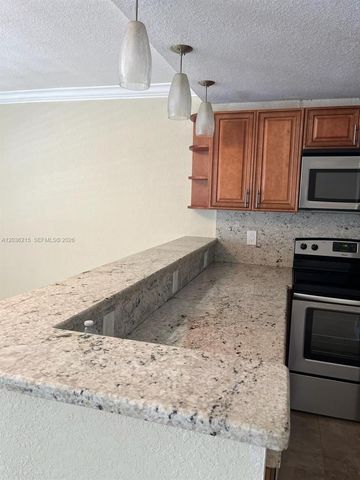 5201 NE 24th Ter A206, Fort Lauderdale, FL 33308