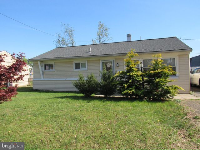 906 SPENCER DR, Croydon, PA 19021