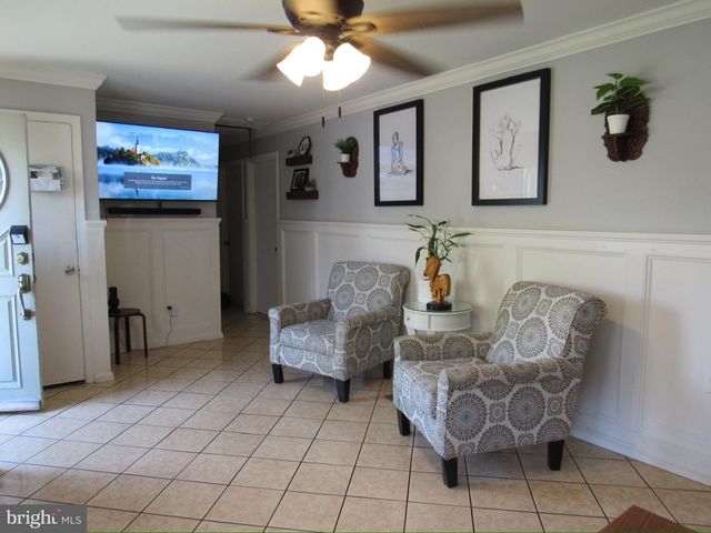 906 SPENCER DR, Croydon, PA 19021