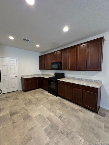 11951 Sitio Plains, San Antonio, TX 78254