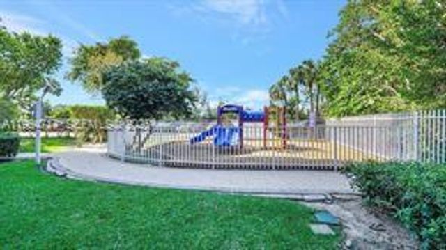 3400 NE 192nd Street 710, Aventura, FL 33180