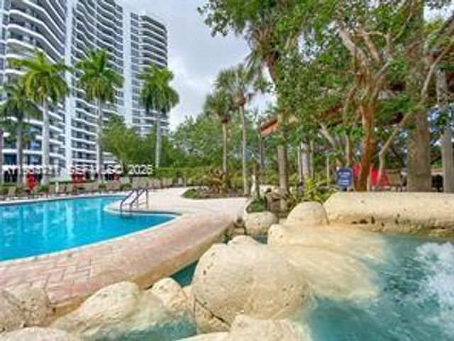 3400 NE 192nd Street 710, Aventura, FL 33180