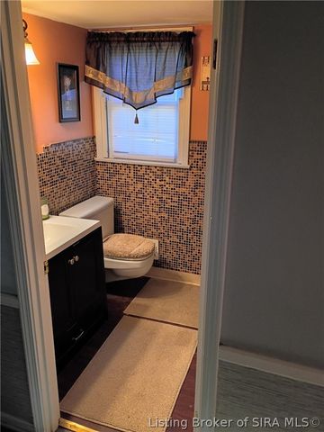 17 Martin Drive, New Albany, IN 47150