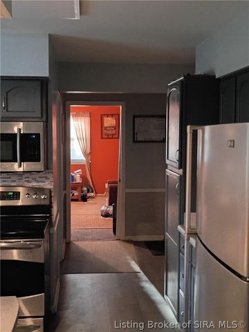 17 Martin Drive, New Albany, IN 47150