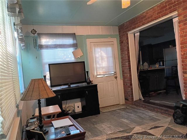 17 Martin Drive, New Albany, IN 47150