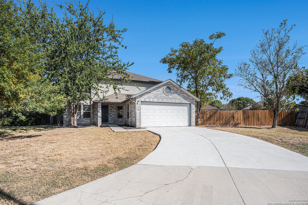 1041 Rolling Path, New Braunfels, TX 78130