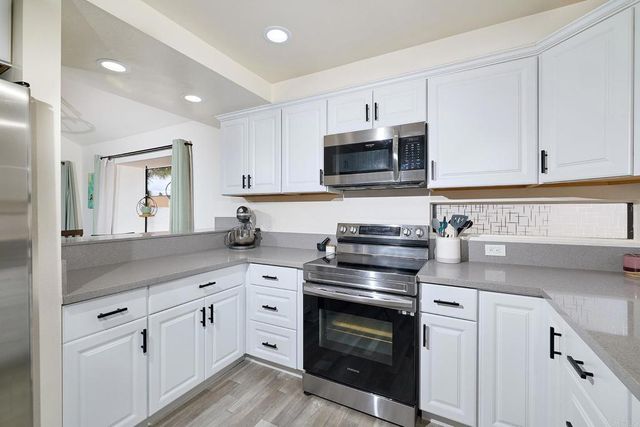 1935 Sunset Drive 45, Escondido, CA 92025
