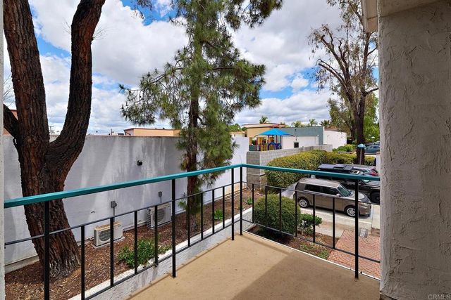 1935 Sunset Drive 45, Escondido, CA 92025