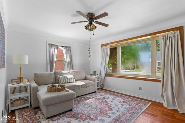 16532 Rosemary Street, Fraser, MI 48026