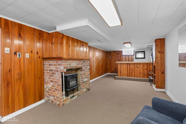 16532 Rosemary Street, Fraser, MI 48026