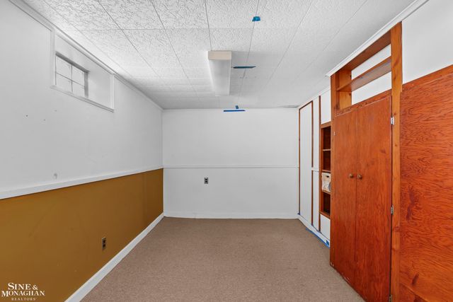 16532 Rosemary Street, Fraser, MI 48026