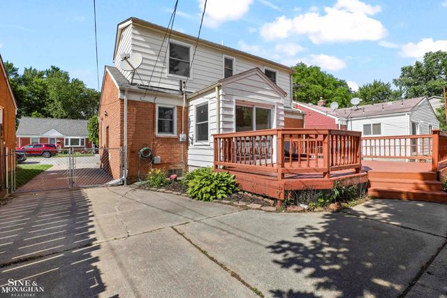 16532 Rosemary Street, Fraser, MI 48026