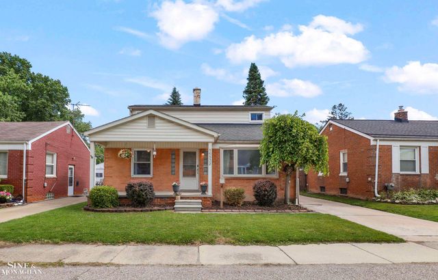 16532 Rosemary Street, Fraser, MI 48026