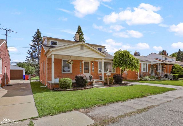 16532 Rosemary Street, Fraser, MI 48026