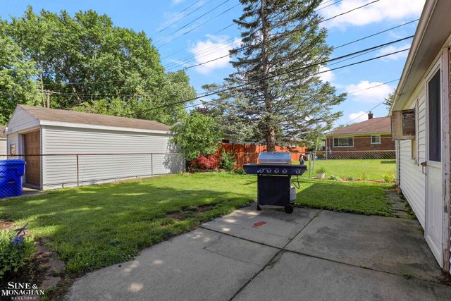 16532 Rosemary Street, Fraser, MI 48026