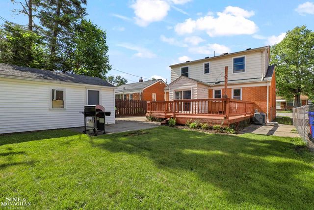16532 Rosemary Street, Fraser, MI 48026