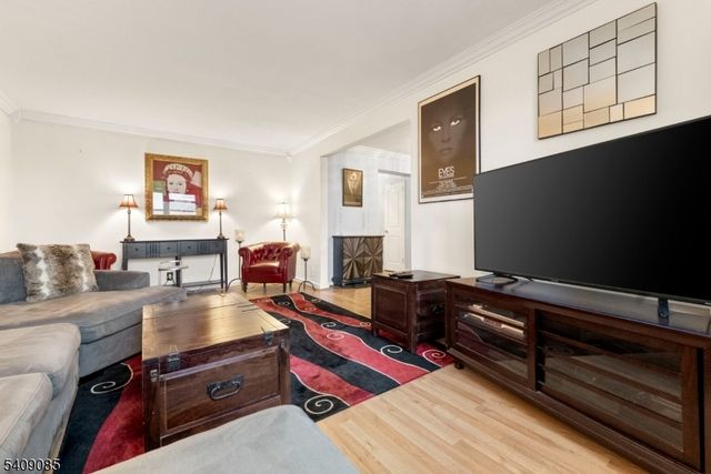 8450 Blvd East 1H, North Bergen Twp., NJ 07047