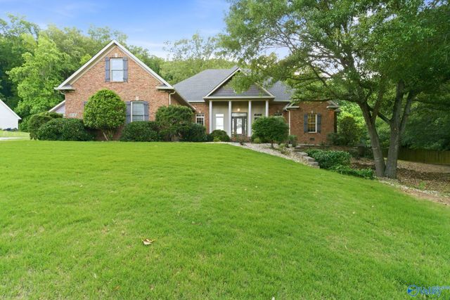 155E Vicki Lane, Owens Cross Roads, AL 35763