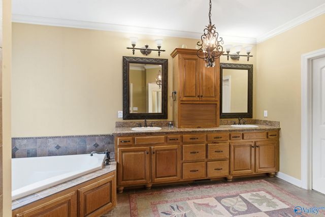 155E Vicki Lane, Owens Cross Roads, AL 35763