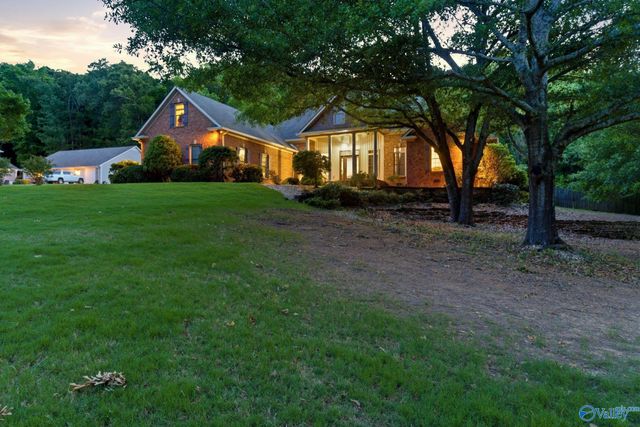 155E Vicki Lane, Owens Cross Roads, AL 35763