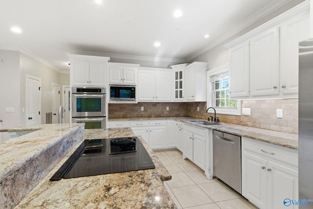 155E Vicki Lane, Owens Cross Roads, AL 35763