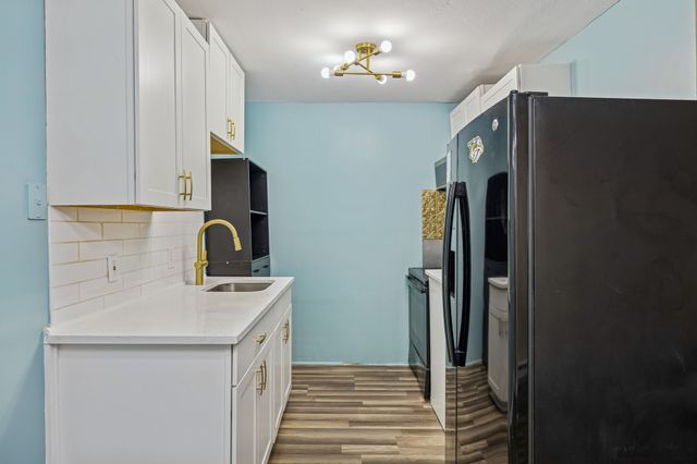 550 Harding Pl Apt F107, Nashville, TN 37211