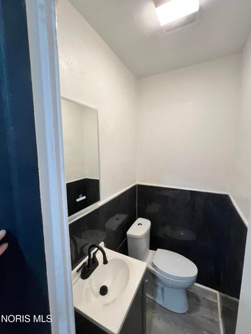 2715 Sagamore Road, Toledo, OH 43606