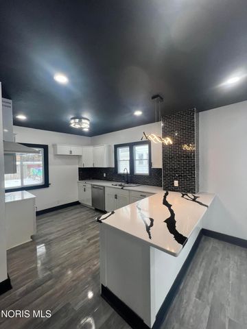 2715 Sagamore Road, Toledo, OH 43606