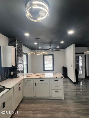 2715 Sagamore Road, Toledo, OH 43606